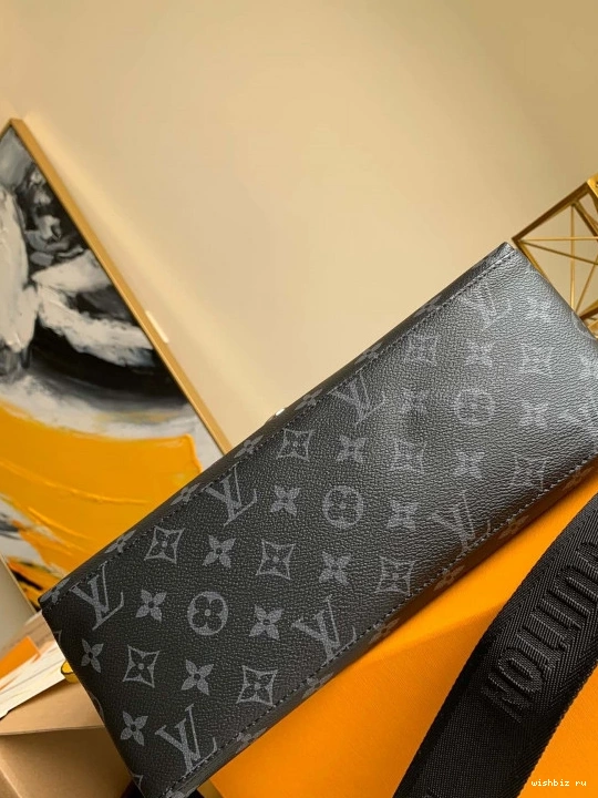 WIS BAG MESSENGER LOUIS VUITTON 1221